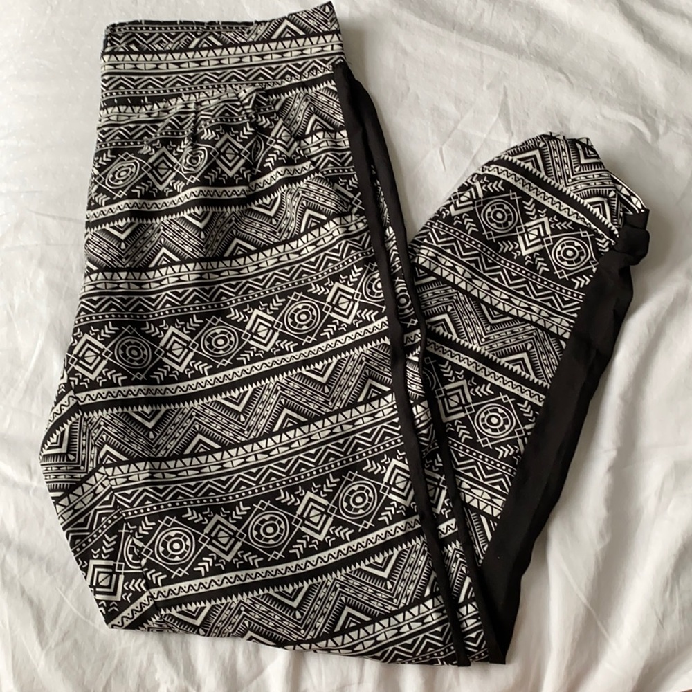 Black & white pants